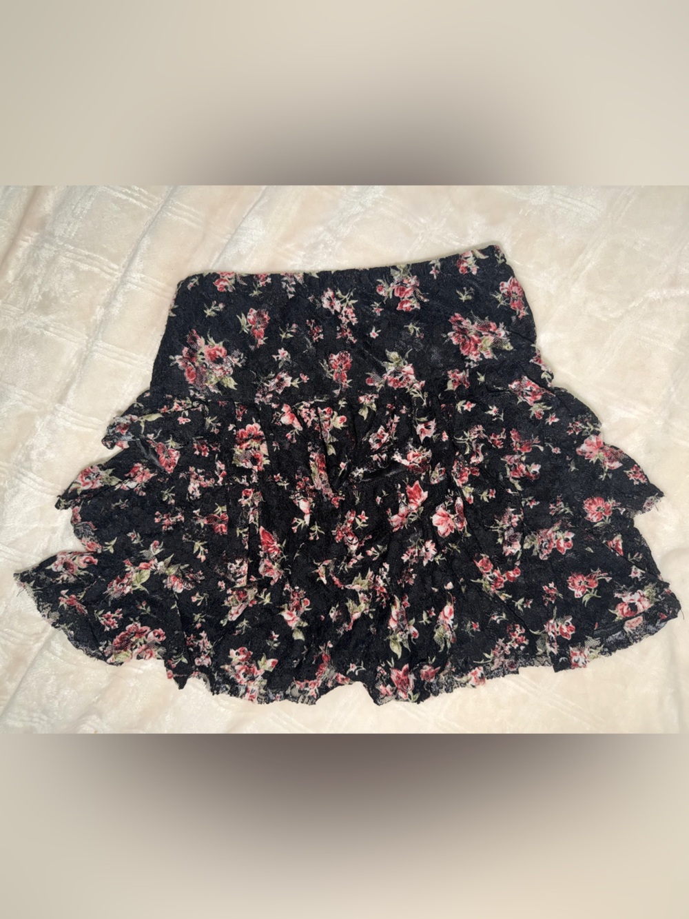 Renuar Black Floral Lace Mini Skirt